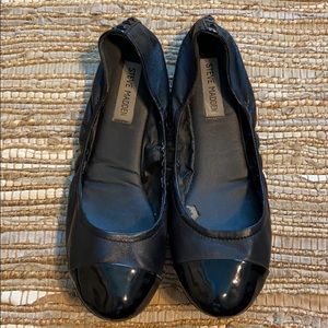 Steve Madden black flats